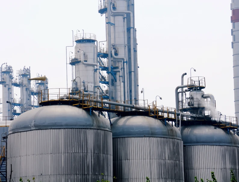Equipos de agitación y mezclas para la industria petroquímica